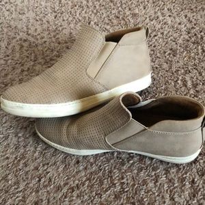 Tan High Top Slip on